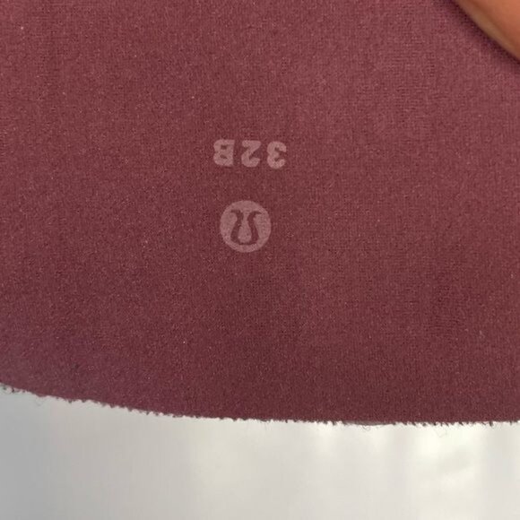 Lululemon Awake To Lace Bra Plumful/Smoky Blush Minimal Seams Molded Cups Sz 32B - Picture 8 of 9